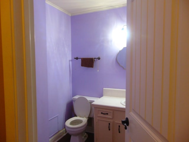 3198 Old Union Rd, Lufkin, TX 75904 - bathroom with vanity and ornamental molding