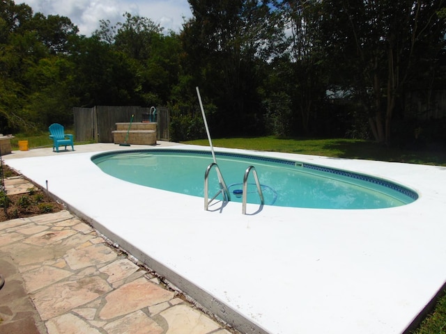 3198 Old Union Rd, Lufkin, TX 75904 - outdoor pool with a patio area