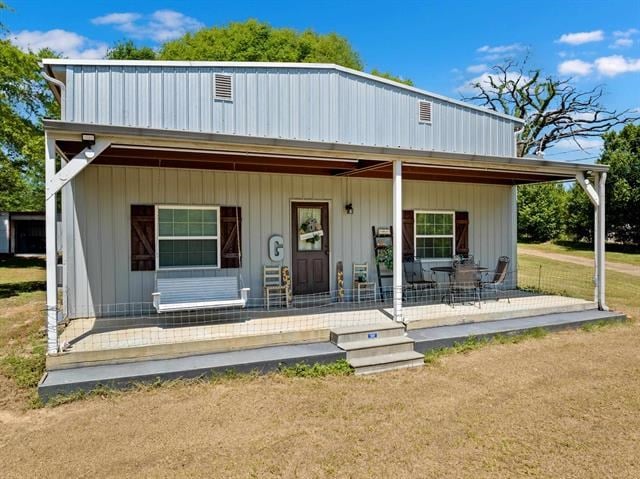 bungalow-style home featuring covered porch