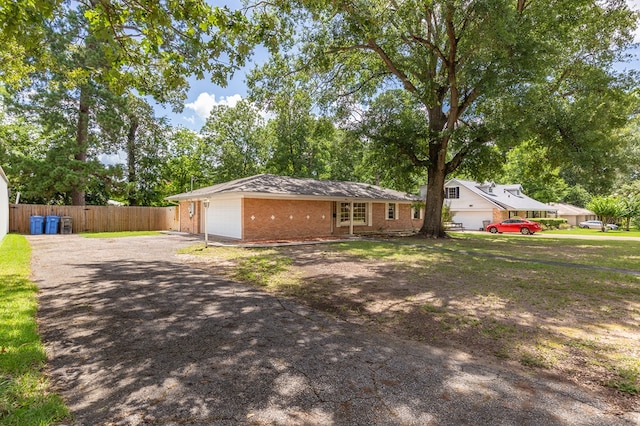 400 Cunningham Dr, Lufkin, TX 75901 - photo 2