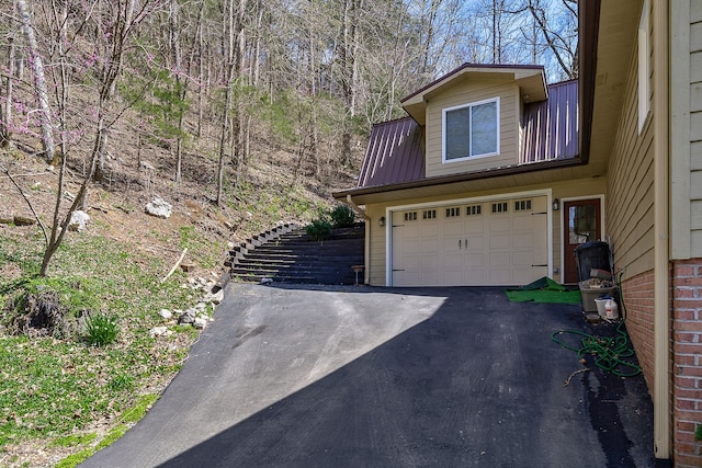 view of front of house with a garage