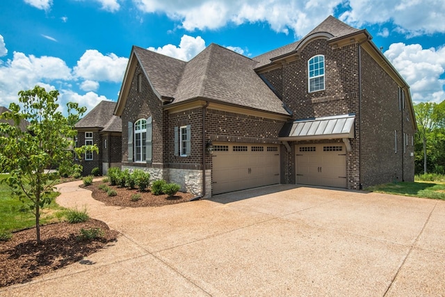 view of front facade with a garage