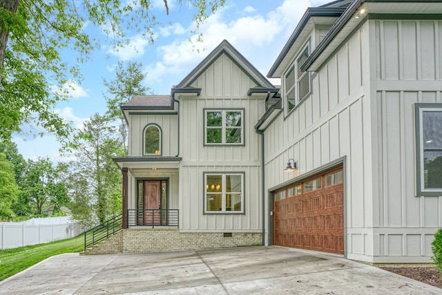 view of front of home featuring a garage