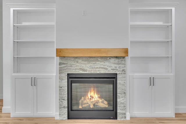 room details featuring light hardwood / wood-style flooring