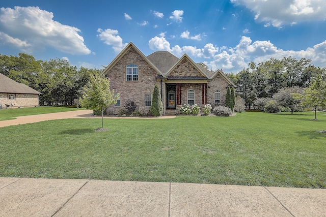 view of front of house with a front lawn