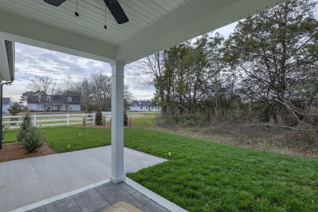 view of yard featuring a patio area