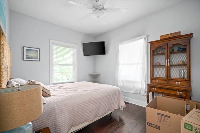 554 Hayes Ridge Rd, Indian Mound, TN 37079 - bedroom with dark hardwood / wood-style flooring and ceiling fan