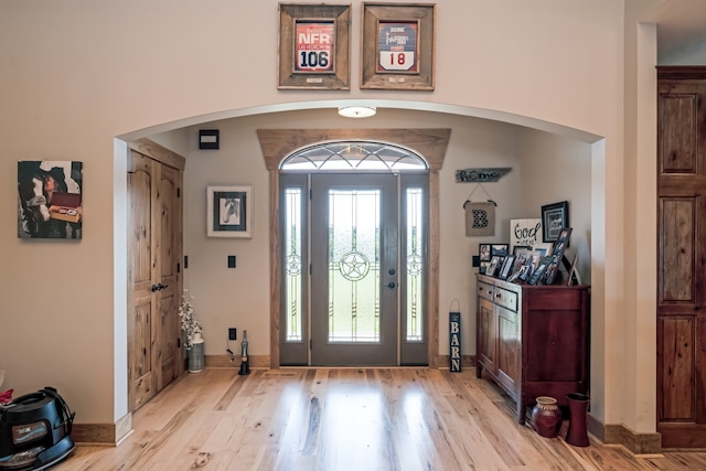 foyer entrance featuring light hardwood / wood-style flooring