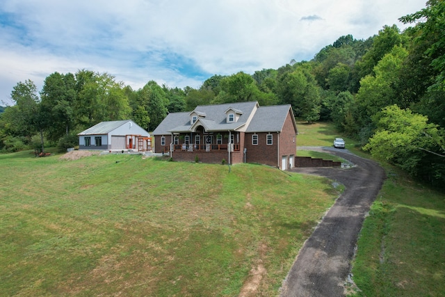 view of front of house with a front yard