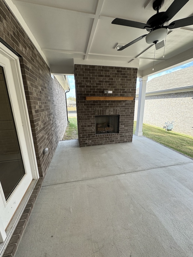 view of patio with ceiling fan