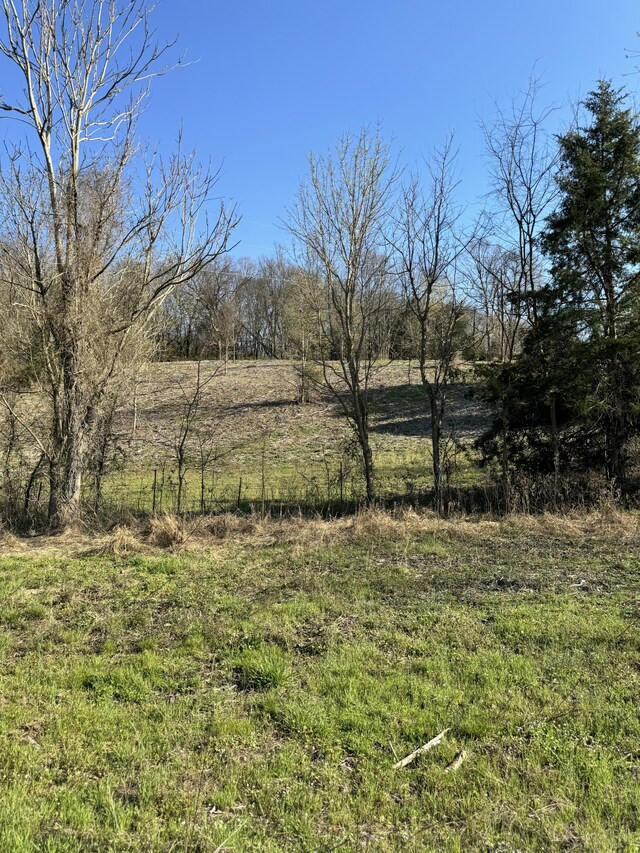 2 Hix Rd, Gordonsville, TN 38563