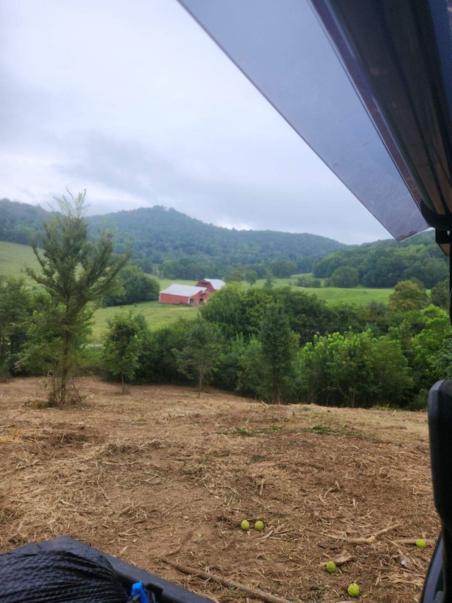 2 Hix Rd, Gordonsville, TN 38563