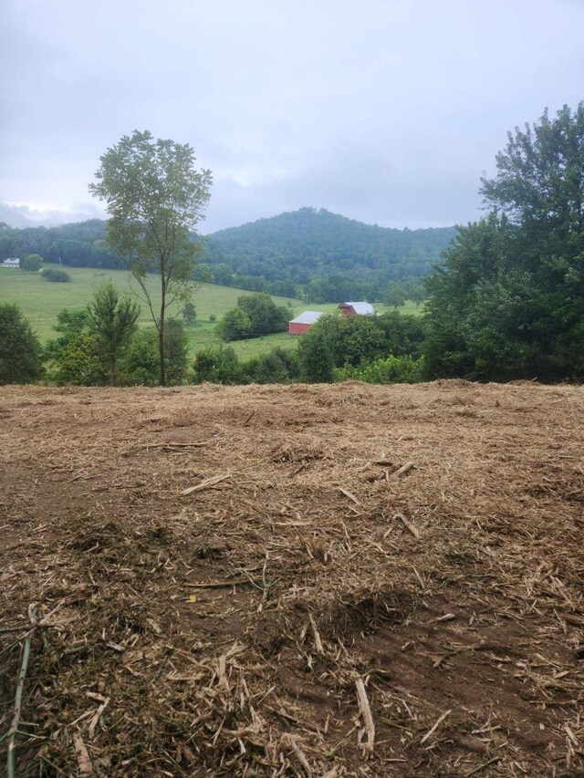2 Hix Rd, Gordonsville, TN 38563