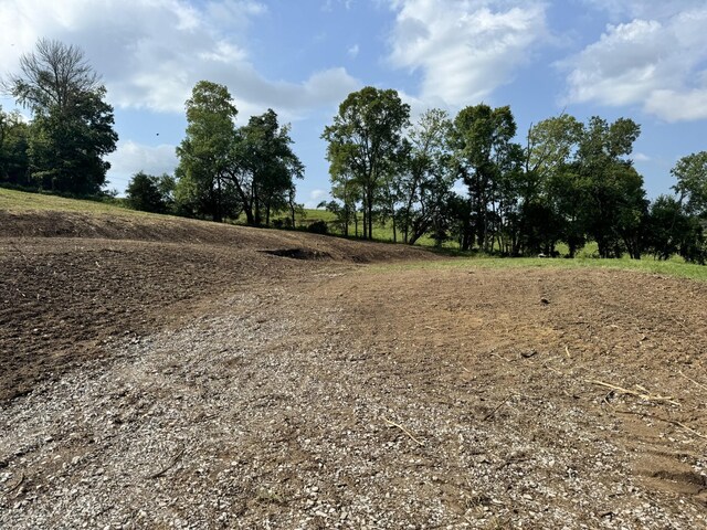 2 Hix Rd, Gordonsville, TN 38563