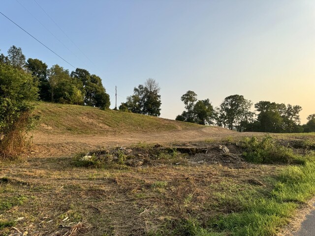 2 Hix Rd, Gordonsville, TN 38563