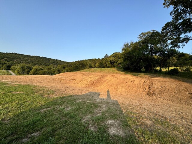 2 Hix Rd, Gordonsville, TN 38563