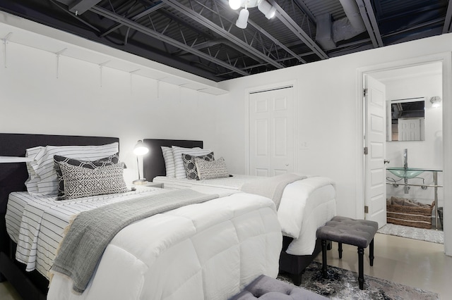 bedroom with a closet and ceiling fan