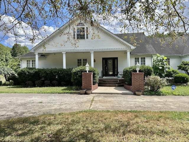 view of front of house featuring a porch