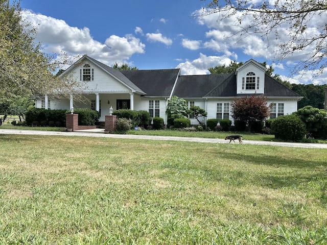 view of front of house with a front yard