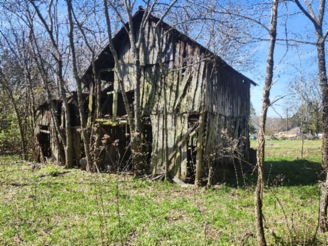 view of shed / structure