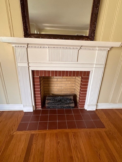 interior details featuring dark wood-type flooring