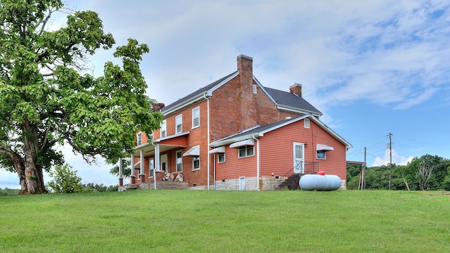 exterior space with a lawn