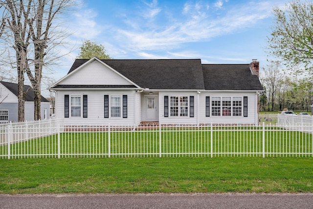 single story home with a front lawn