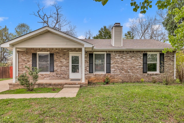 single story home with a front yard