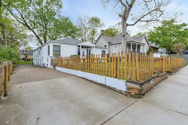 view of front of home