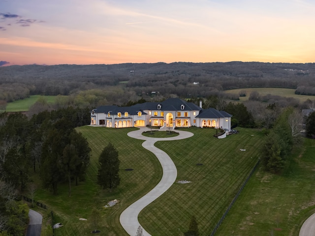 view of aerial view at dusk