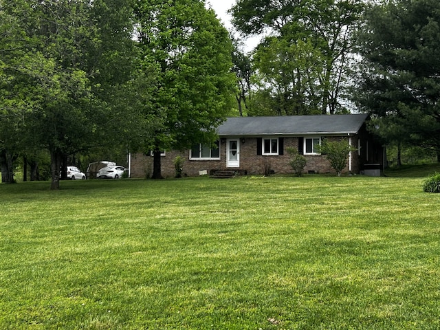 view of front of house with a front yard