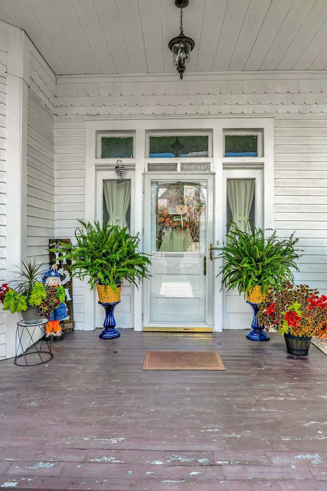 view of entrance to property