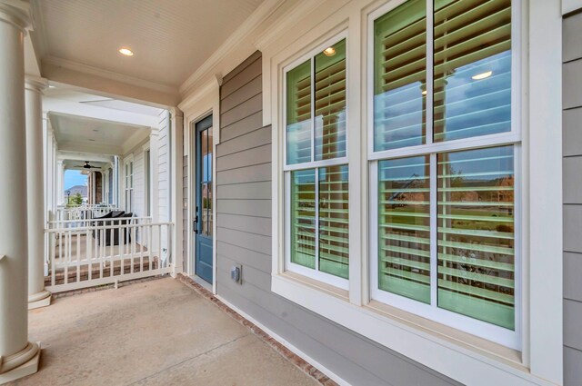 view of patio / terrace featuring covered porch