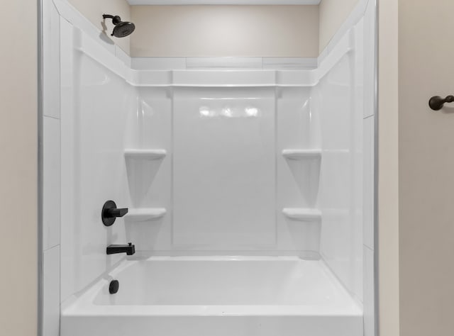 bathroom featuring shower / tub combination