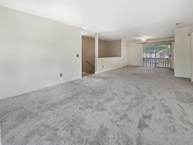 empty room featuring carpet