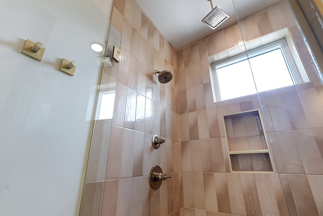 details featuring a tile shower