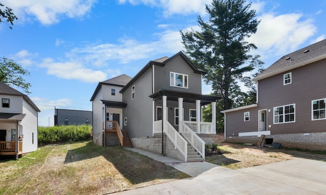 view of front of home with a front yard