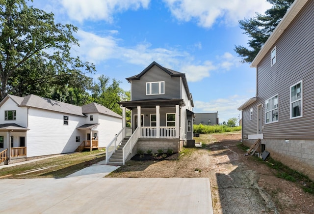 view of front of property featuring a porch