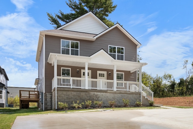 view of front of house featuring a porch