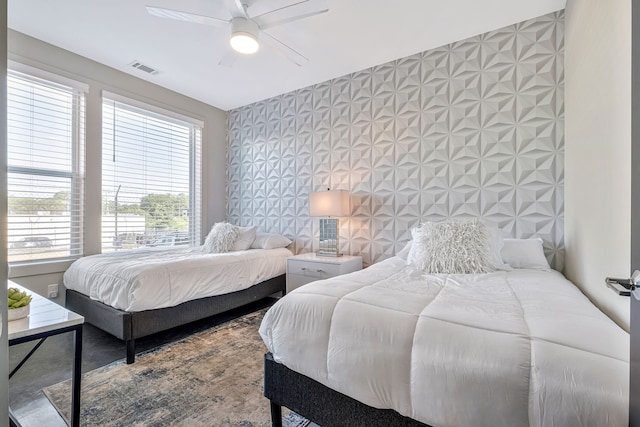 bedroom featuring ceiling fan