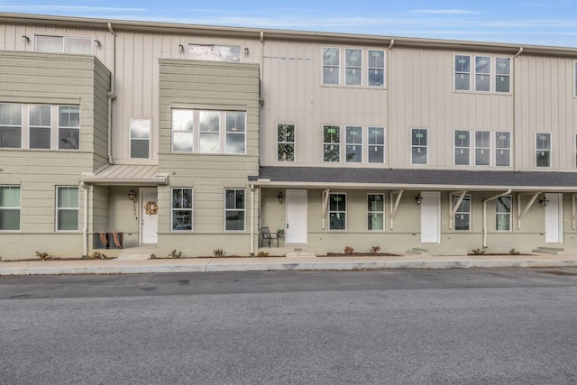 view of townhome / multi-family property