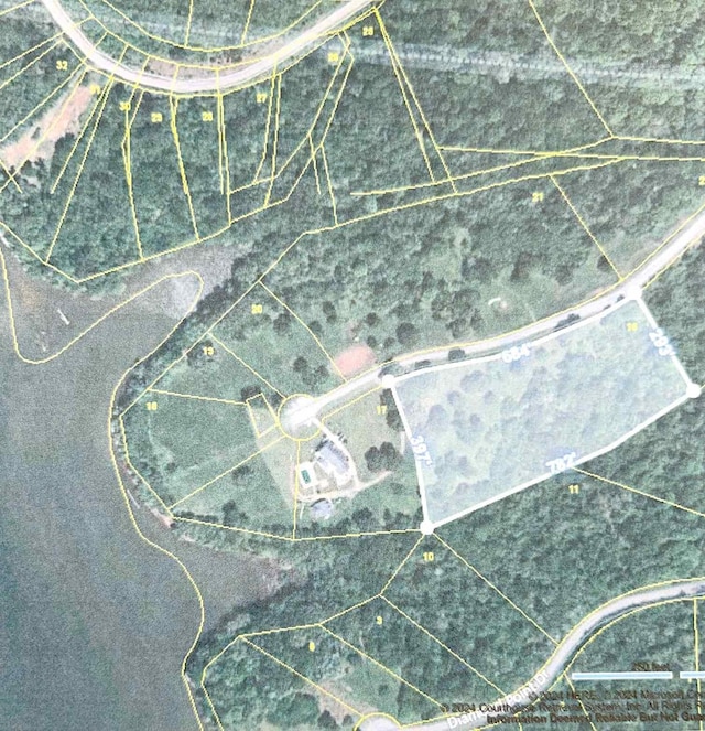 16 Creekmore Ln, Bumpus Mills, TN 37028