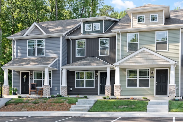 craftsman-style home featuring covered porch