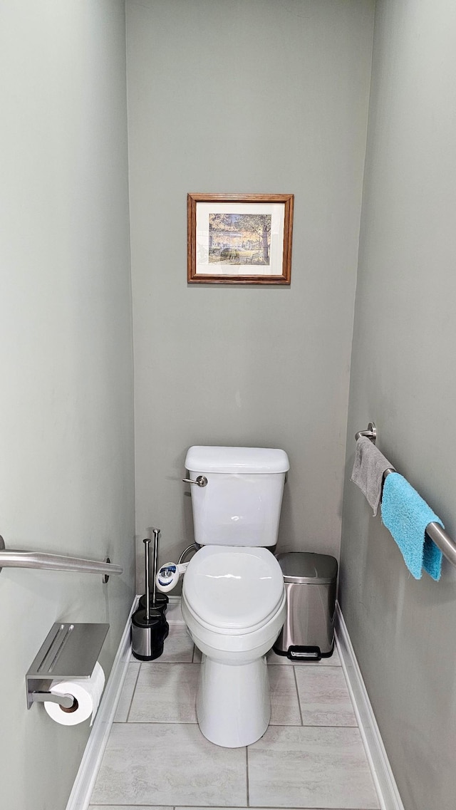 bathroom featuring toilet