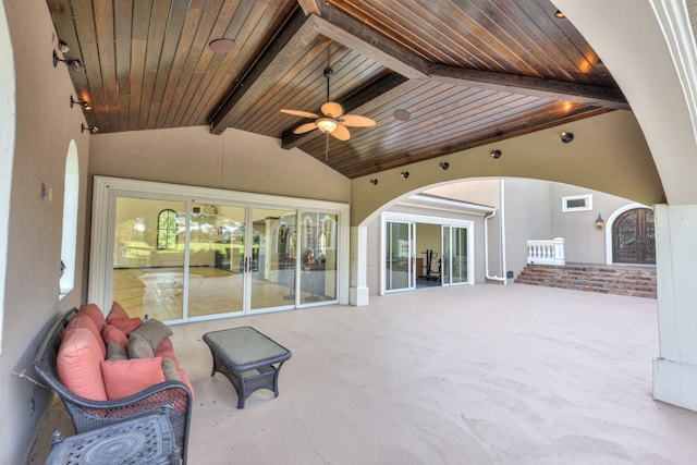 view of terrace with ceiling fan