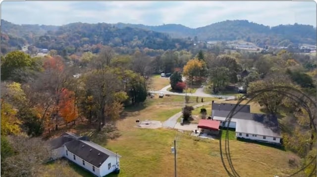 bird's eye view featuring a mountain view