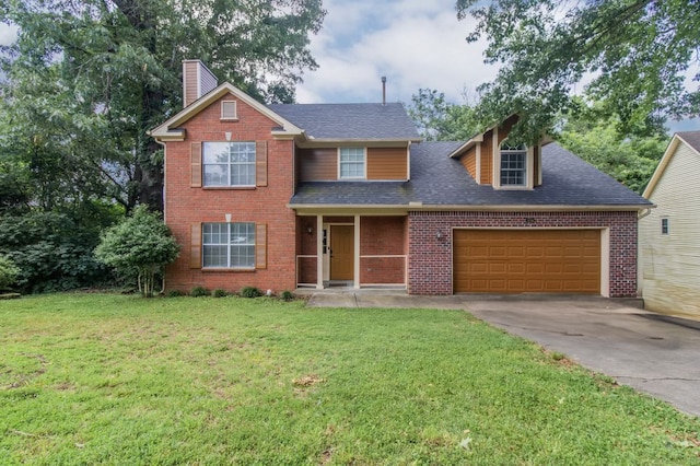 view of front of home featuring a front lawn