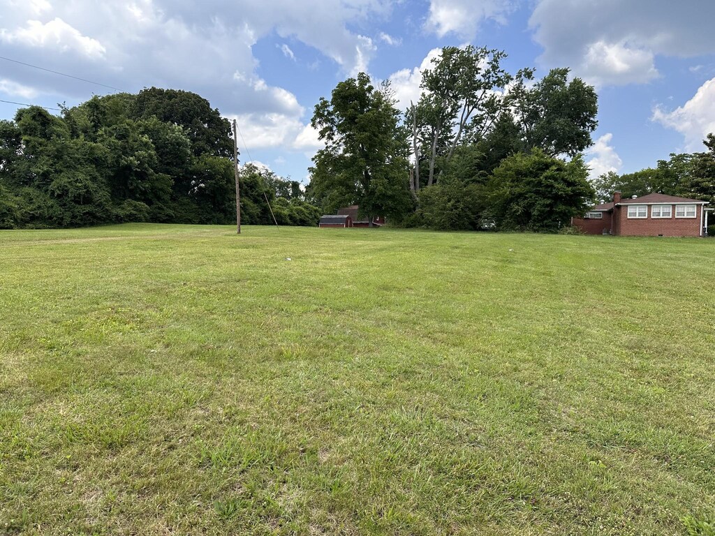 750 N Chancery St, Mcminnville, TN 37110 - photo 2