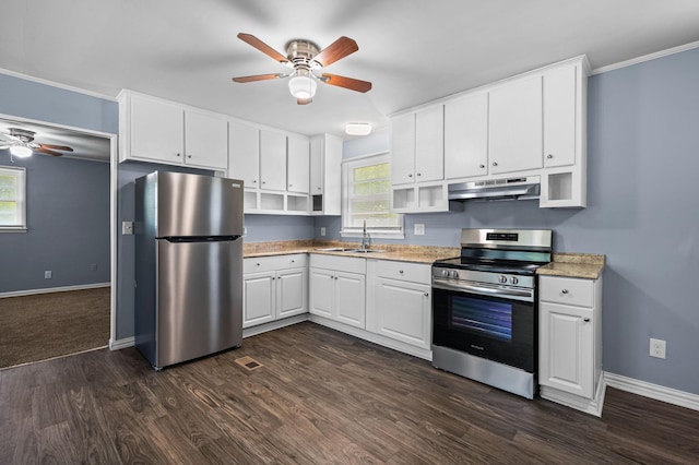 kitchen with sink, dark hardwood / wood-style floors, crown molding, white cabinets, and appliances with stainless steel finishes