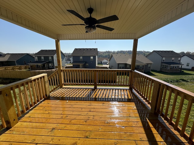 deck with ceiling fan